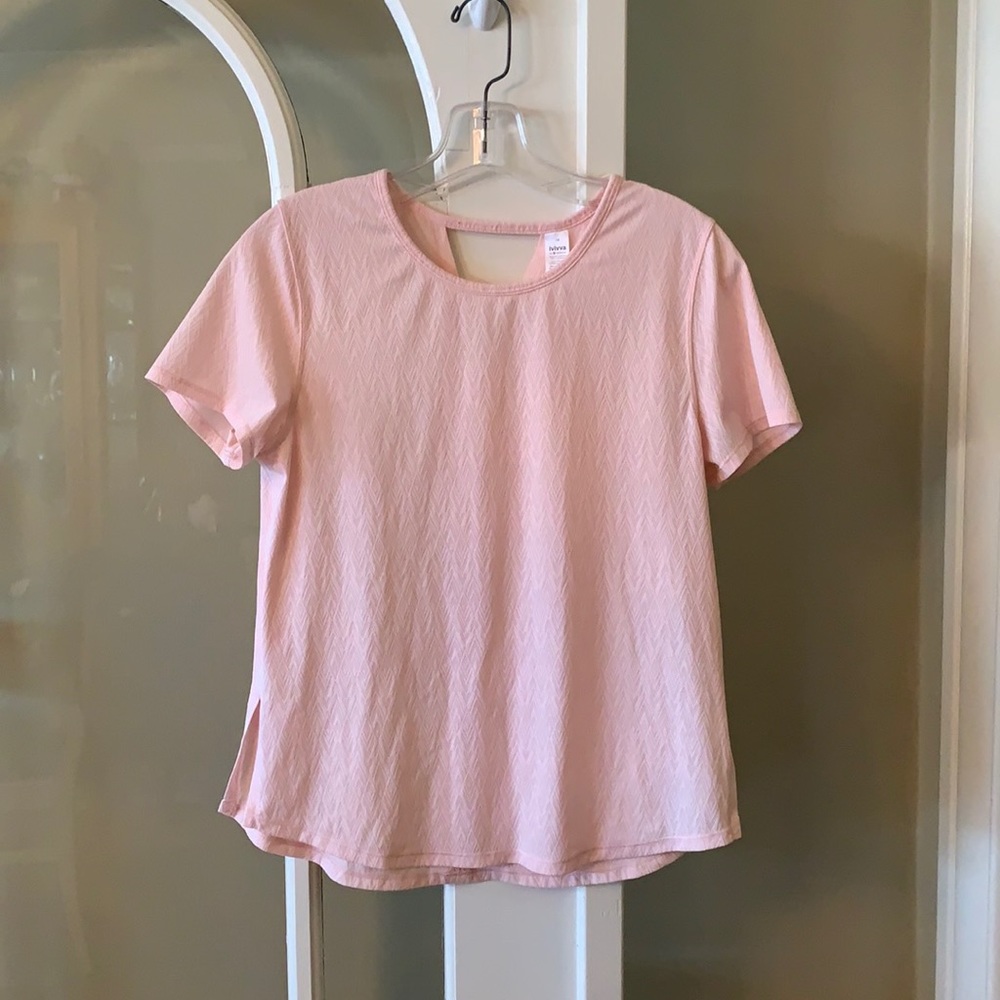 Ivivva by Lululemon t-shirt